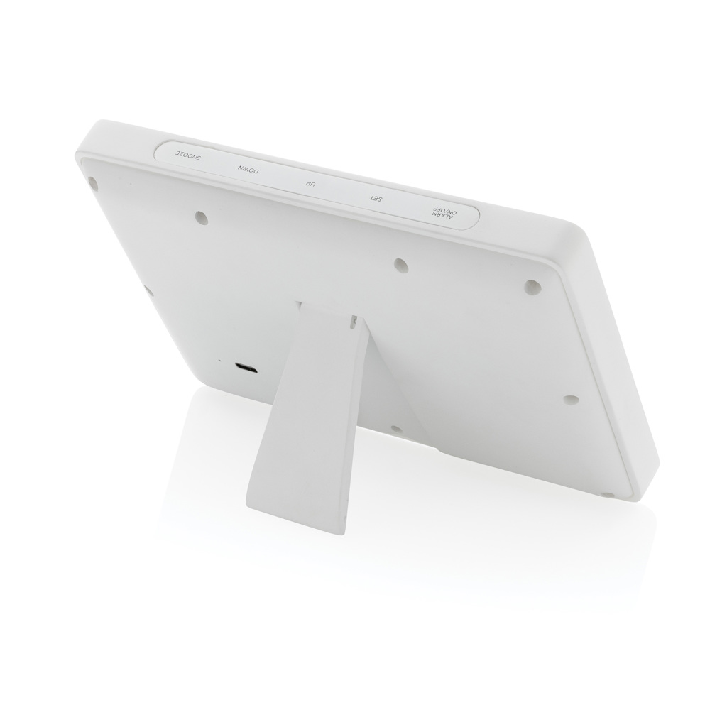 Ceas LED Utah din plastic reciclat RCS și bambus personalizat cu logo