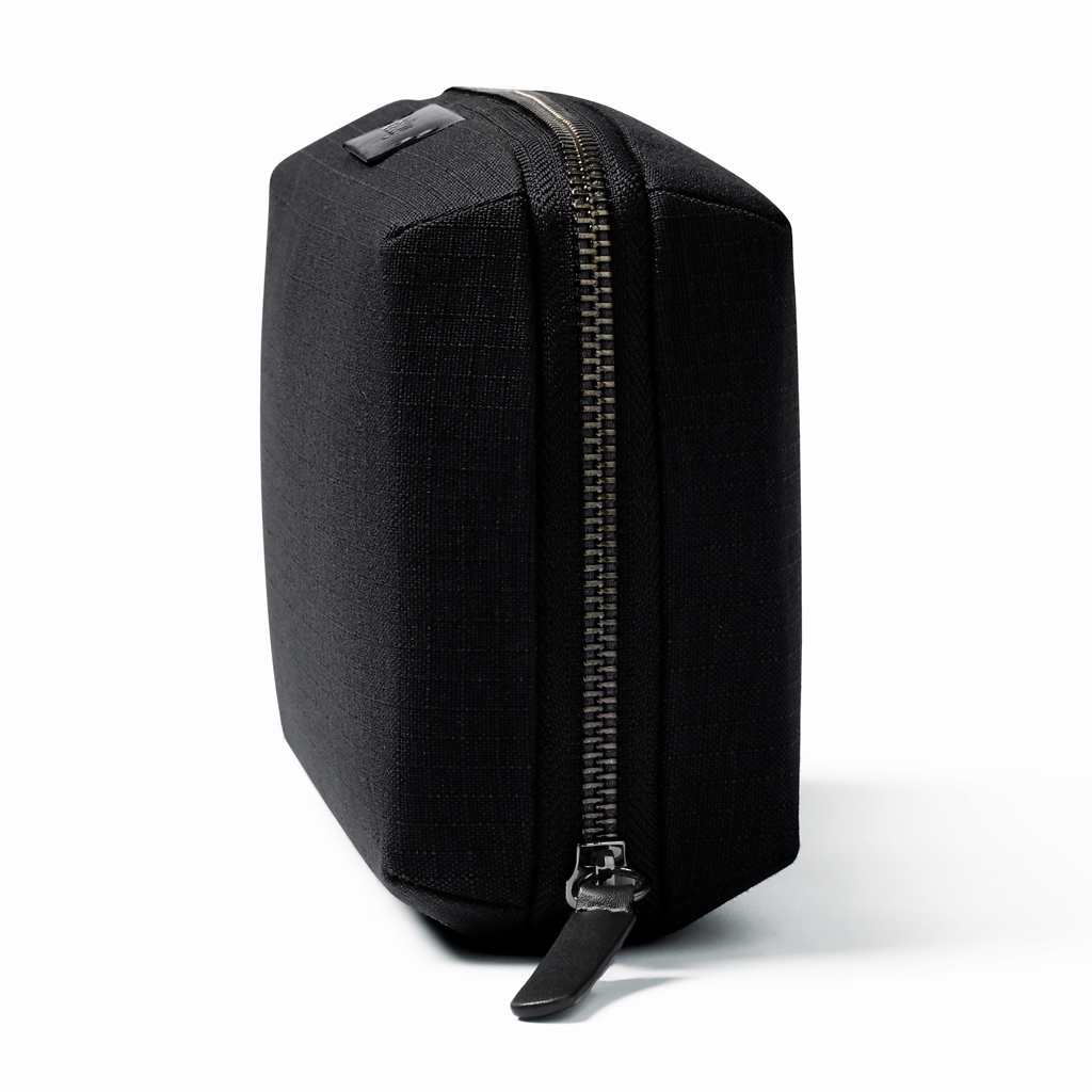 Kit tehnic Bellroy personalizat cu logo