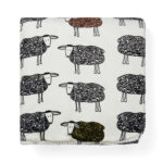 Pătură VINGA Sheep din PET reciclat personalizat cu logo
